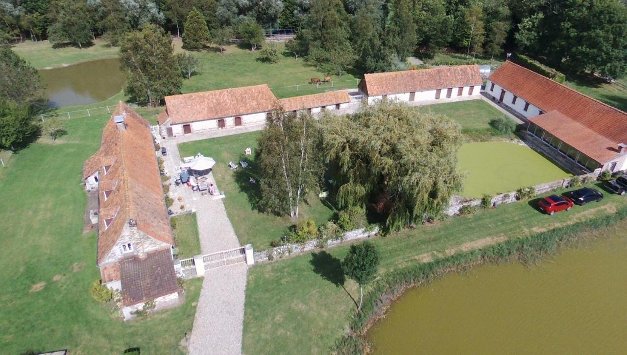 Les Portes Des Froises Saint-Quentin-en-Tourmont Kültér fotó