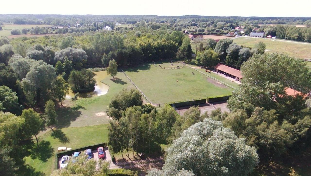 Les Portes Des Froises Saint-Quentin-en-Tourmont Kültér fotó