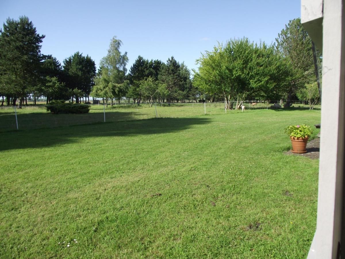 Les Portes Des Froises Saint-Quentin-en-Tourmont Kültér fotó