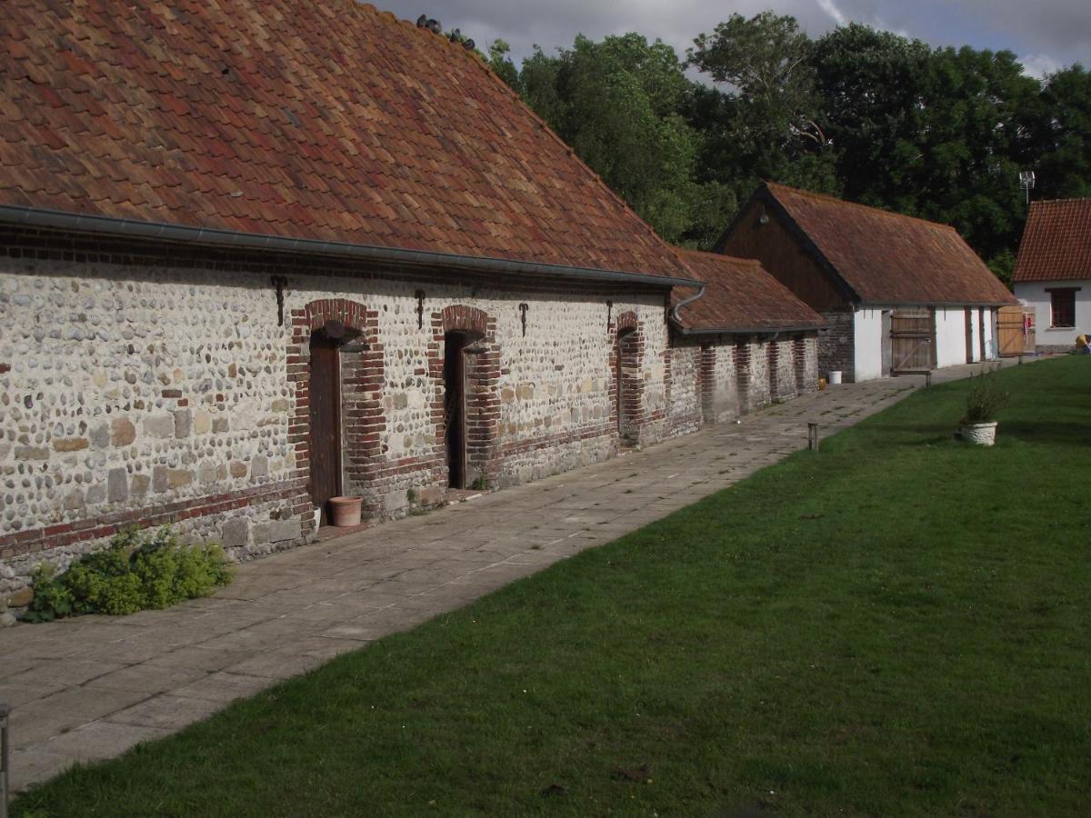 Les Portes Des Froises Saint-Quentin-en-Tourmont Kültér fotó