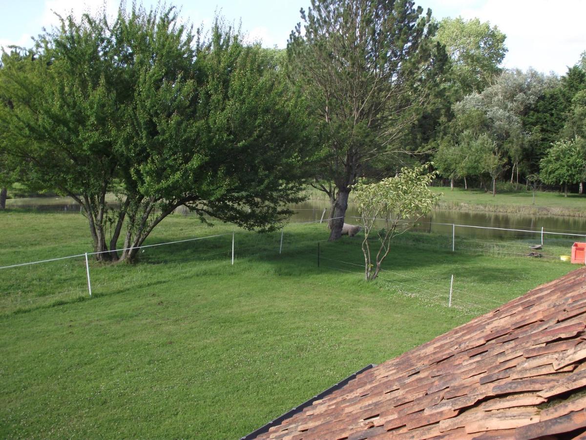 Les Portes Des Froises Saint-Quentin-en-Tourmont Kültér fotó